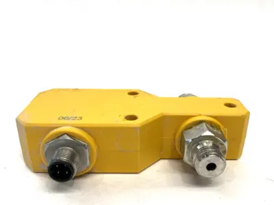 USED TURCK CLASS 2 INLINE FLOW CONTROL SENSOR 24VDC 6870640