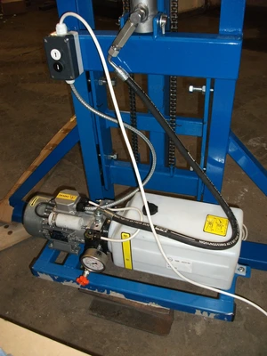 High Lift Mobile 280 Kilo Stirrer Crane