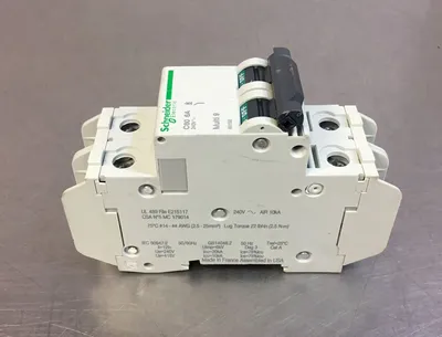 SCHNEIDER ELECTRIC 60158 MULTI 9 C60 6A 240VAC CIRCUIT BREAKER 4D