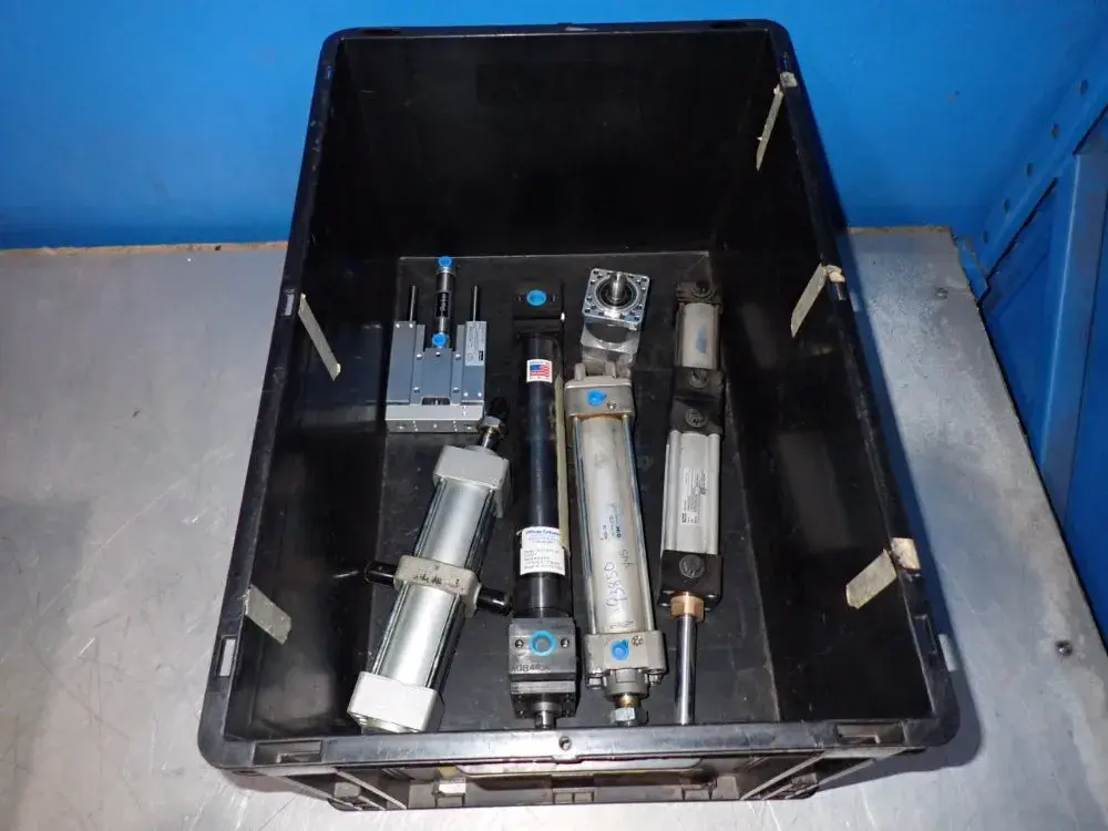 Pnuematic Cylinder Lot. Smc, Parker
