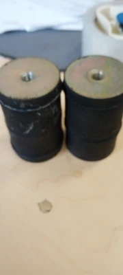 LOT OF 4 VIBRATION MOUNT B- TYPE B- HARDNESS