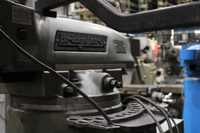 Bridgeport Series I Vertical Mill