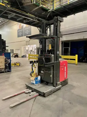 Used 2016 RAYMOND 550-OPC30TT Order Pickers Texas US | TB Forklifts #1274897