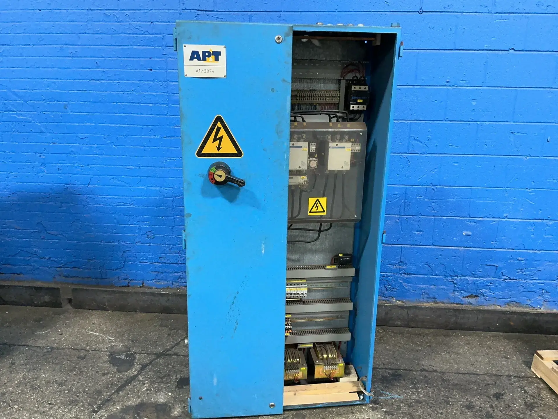 Used AP&T _UNKNOWN_ Switchgears Ohio US | HGR 24 #1335334