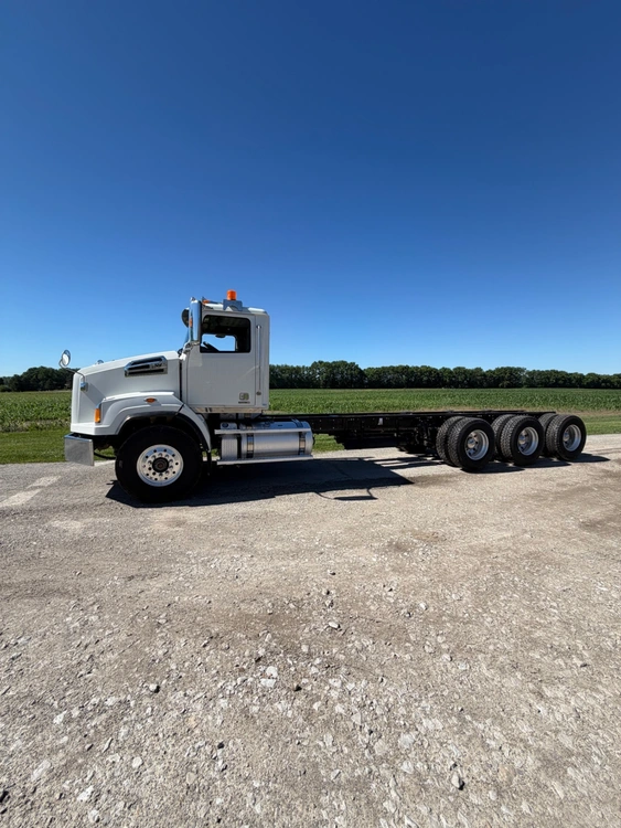Used 2020 Western Star 4700SB Chassis Indiana US | VacSource #1272809