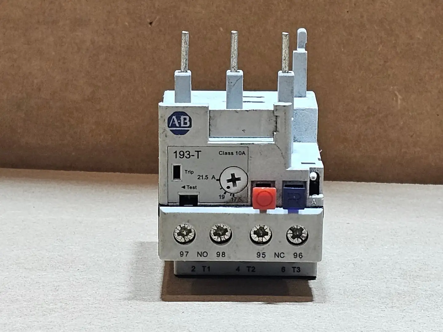 Used ALLEN-BRADLEY 193-T1BC21 Relays & Switches British Columbia CA | Lenmark #1489040