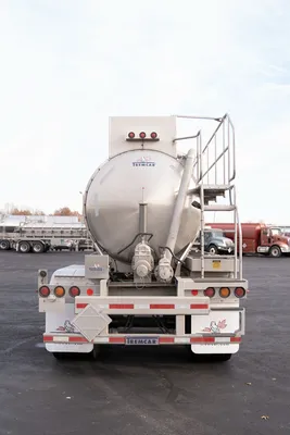 2026 Tremcar DOT 412 Vacuum Tanker DOT Tanker Trailer | American Contractors Equipment Supply (2)