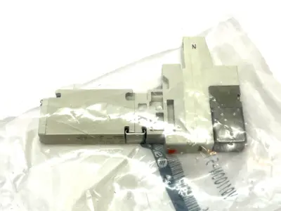 VQ1100N-51 | SMC  Solenoid Valve - New