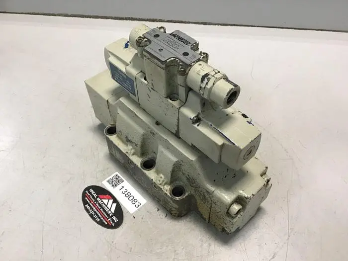 Used VICKERS DG5S83C7TPLT10JAS423M Valves/Fittings Michigan US | Ideal Machinery #608280