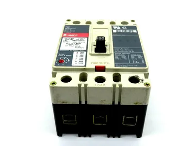 USED WESTINGHOUSE HMCP100R3C CIRCUIT BREAKER SERIES C 3 POLE 600VAC 250VDC