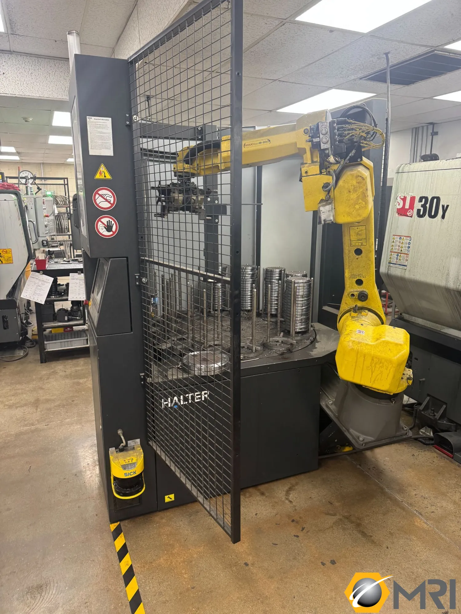Used 2020 FANUC / HALTER M-20iA Robot and Stacker | ROBOTS, INDUSTRIAL