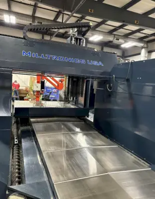 2022 MILLTRONICS BR8100IL Vertical Machining Centers | Toolquip, Inc. (4)