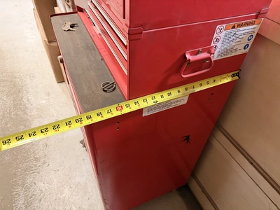 Used SNAP-ON 3 TOOL BOX SET INCLUDES ROLL AROUND, AND 2 ADDITIONAL STACKED TOOL BOXES. Tool Box Michigan US | Miedema Asset Management Group #1353219