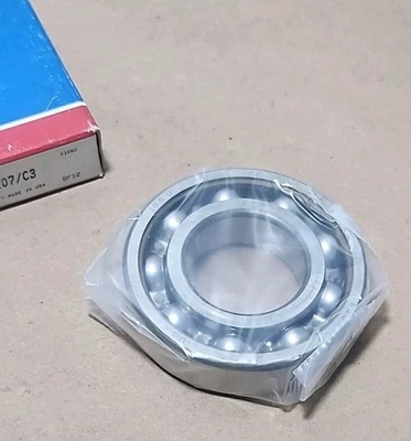 NEW SKF 6207/C3