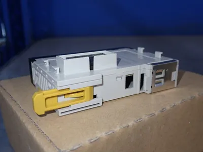 NEW OMRON CJ1W0D231