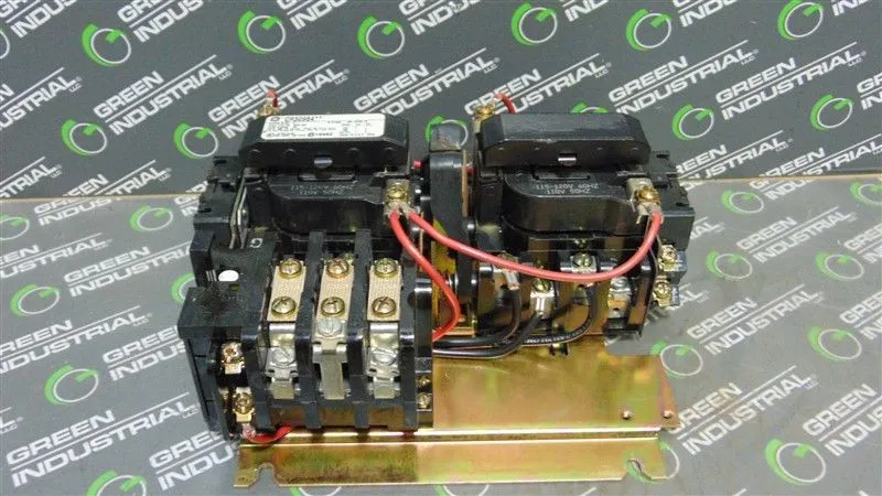 General Electric CR309B4** Reversing Motor Starter NEMA Size 0 120V Coil Used