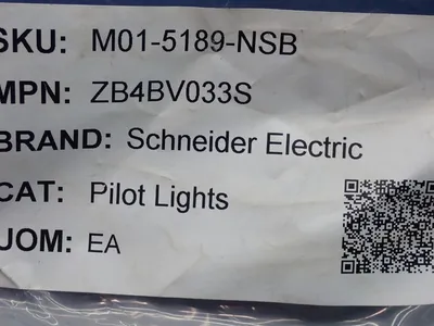 NEW SCHNEIDER ELECTRIC SQUARE D ZB4BV033S