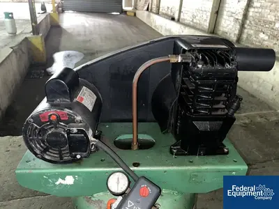 USED Speedaire Speedaire 30 gallon air compressor. Model 4B233B