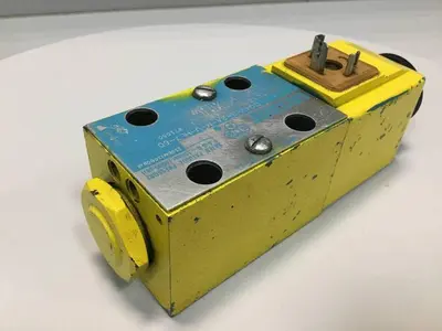 USED VICKERS DG4V32AMUHL760