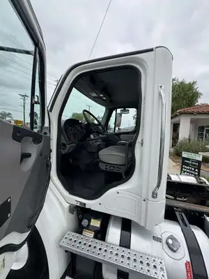 Used 2019 FREIGHTLINER M2 Carhaulers California US | Commerce Truck Equipment Sales #1547769