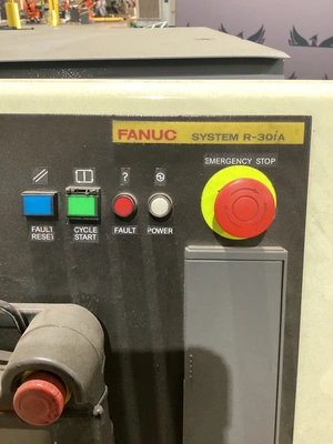 USED 2009 FANUC R-2000iB/210F + R-30iA