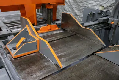 USED 2006 HEM VT130HA-60SS (SMART SAW)