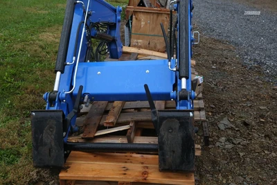 New | in-Stock 2021 NEW HOLLAND 715LU Front Loaders Pennsylvania US | Zimmerman Farm Service #1410254