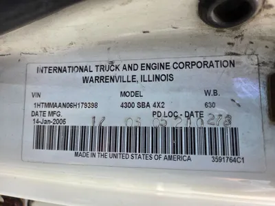 2005 INTERNATIONAL 4300 SBA 4X2 BOX TRUCK | Levy Recovery Group (28)