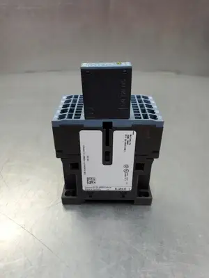 SIEMENS 3RH21312BB40 Contactor w/3RT29161JK00 Module. 4C44