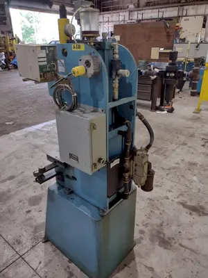 USED AIR-HYDRAULICS C-300