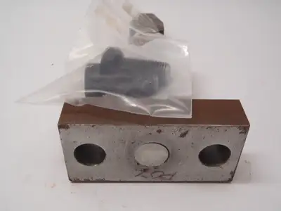New | in-Stock WEIR LOWER STOP BRACKET W/SET SCREWS 7-15/16" H Misc Industrial Equipment Michigan US | Maverick Industrial Sales #1401220