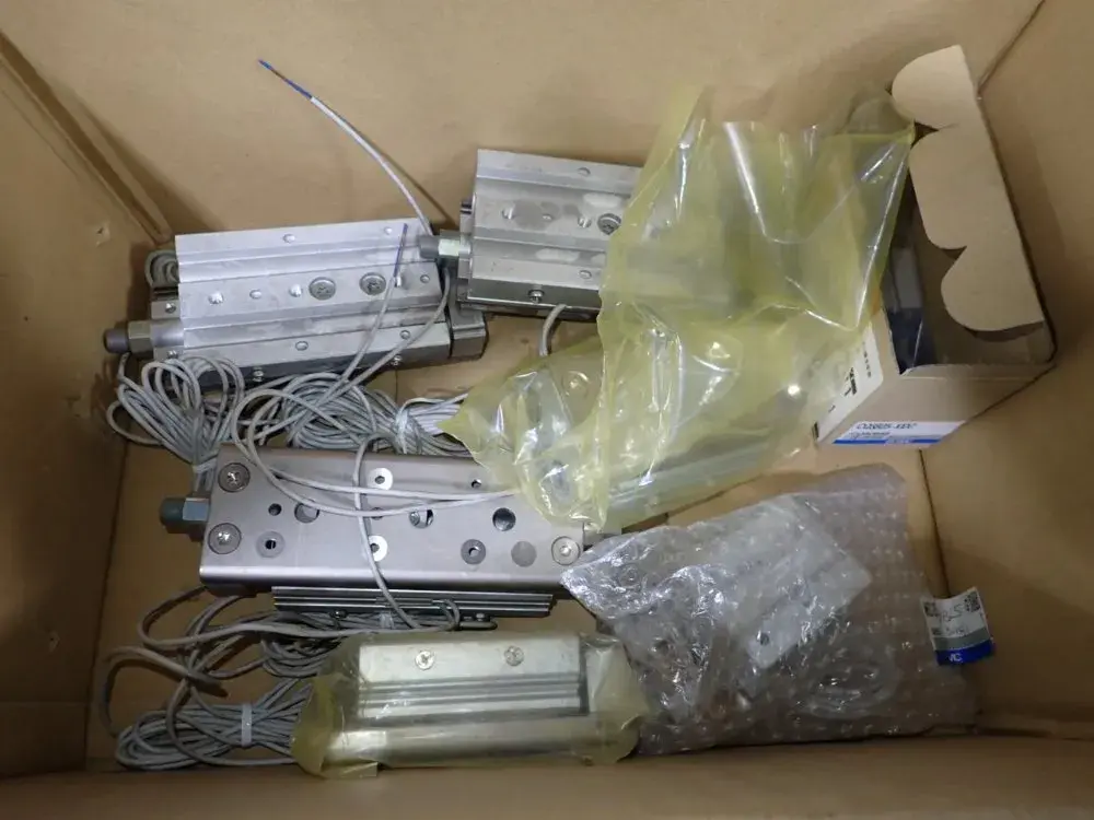 Used SMC MXQ2050ZDA93L / MXQ20A20Z Cylinders | HGR 24 #731193