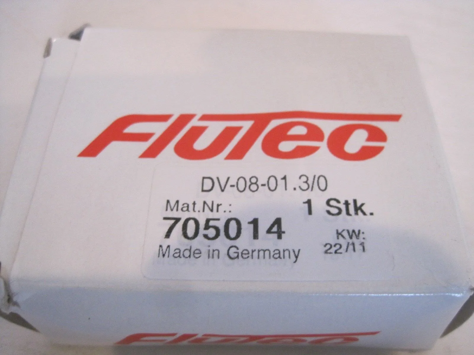 NEW FLUTEC DV-08-01-3/0 CHECK VALVE DV080130