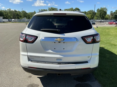 USED 2017 CHEVROLET TRAVERSE