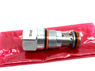 USED SUN HYDRAULICS NOSE-TO-SIDE FREE FLOW CHECK VALVE