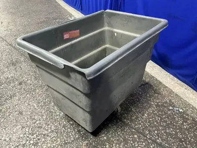 Used RUBBERMAID _UNKNOWN_ Miscellaneous MRO Ohio US | HGR 24 #1517068