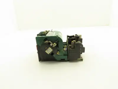 Furnas 14DF32AX9 Motor Starter NEMA Size 1 30A 230VAC/575VAC 7.5Hp/10Hp