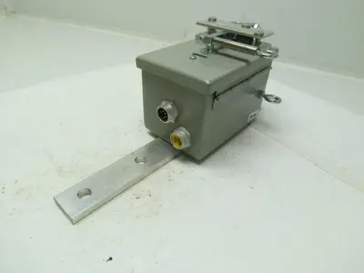 CMH Industries 1760-5VX Andon Pull Box CMH 42595 w/ clear lens New