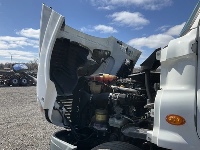 USED 2016 FREIGHTLINER CASDCADIA