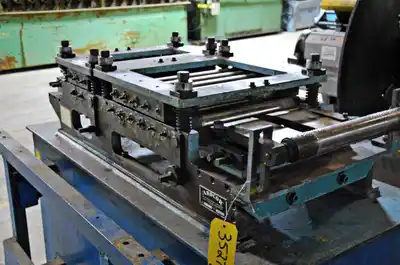 12″ ARDCOR 16-Roll Stock Straightener