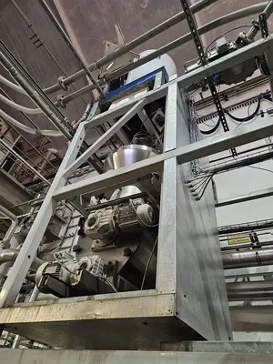 USED HOSOKAWA TWO-STAGE PLASTIC SHREDDING AND GRANULATION SYSTEM