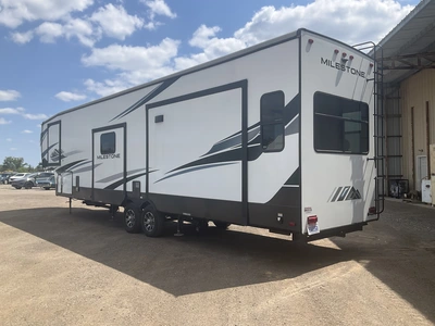 Used 2021 MILESTONE 377MB Campers, Caravans, Motorhomes Michigan US | Miedema Asset Management Group #1335040
