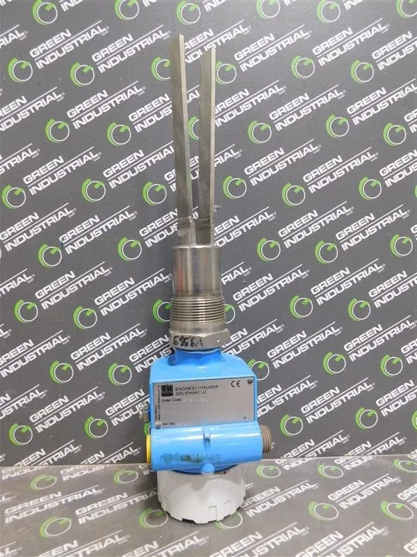 Endress Hauser FTM30-A5BB1 Compact Soliphant II Limit Switch 253V 6A 1500 V Used