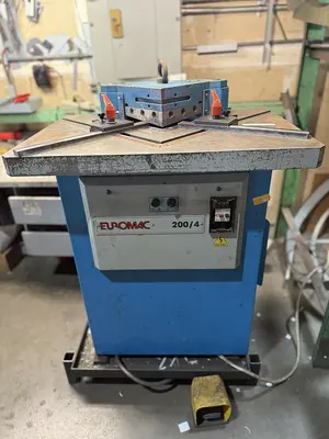 Euromac MDL 200/4 Power Corner Notcher