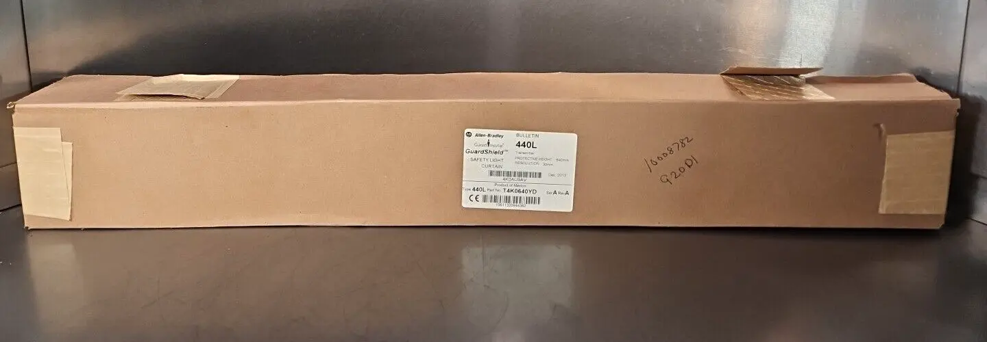 Allen Bradley T4K0640YD Ser A Rev A GuardShield Safety Light Curtain loc6E8