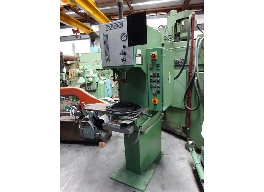 USED DUNKES HZT 6,3 TON
