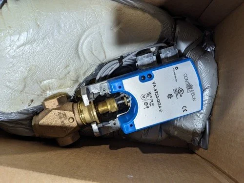 JOHNSON CONTROLS VG7443GT+423GGA / VG7443GT423GGA New, Open Box!