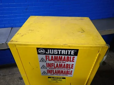 Used JUSTRITE 892200 Cabinets Ohio US | HGR 24 #1147838