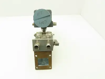 Foxboro 823DP-I3S1NM2 Pressure Transmitter 12.5-65VDC 3000psi Manifold M20TES-AM