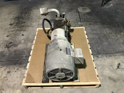 World energy Toshiba induction motor TIKK 15 kw frame 160L Daikin Piston pump
